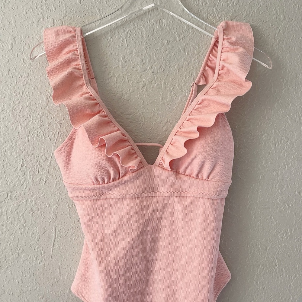 Cupshe V-Neck Pink Ruffled Lace Up Back One-Piece Cheeky Swimsuit Medium NWT - Picture 5 of 10
